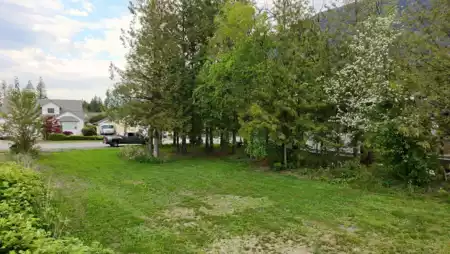 454 Alder Avenue, Harrison Hot Springs, BC, Harrison Lake —  bed land for sale