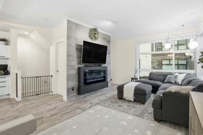 215 16488 64 Avenue, Surrey, BC, Surrey — Townhouse for sale