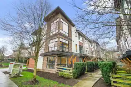215 16488 64 Avenue, Surrey, BC, Surrey — Townhouse for sale