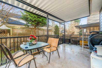 Backyard Photo of 16334 25 Avenue, Surrey, BC