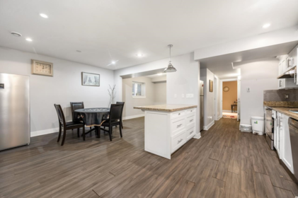Entry Foyer Photo of 16334 25 Avenue, Surrey, BC