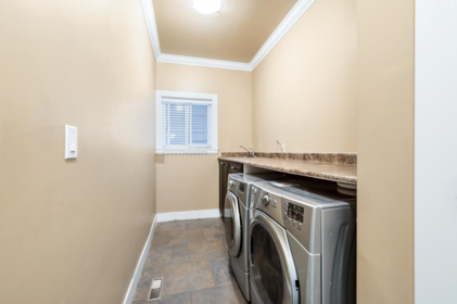 Walk-In Closet Photo of 16334 25 Avenue, Surrey, BC