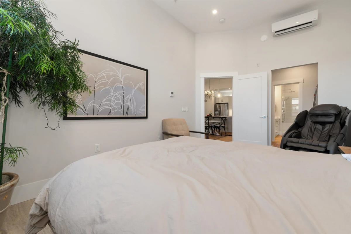 Guest Bathroom Photo of 601 45745 Watson Road, Chilliwack, BC