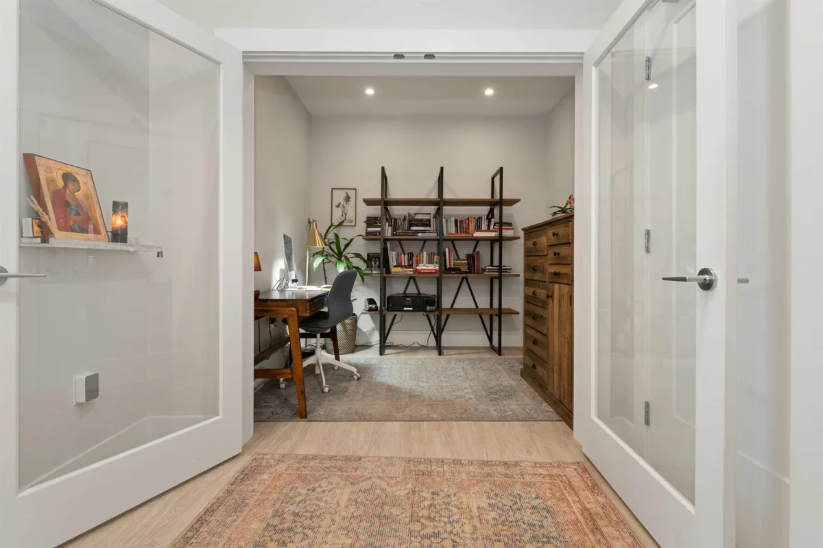 Laundry Room Photo of 601 45745 Watson Road, Chilliwack, BC