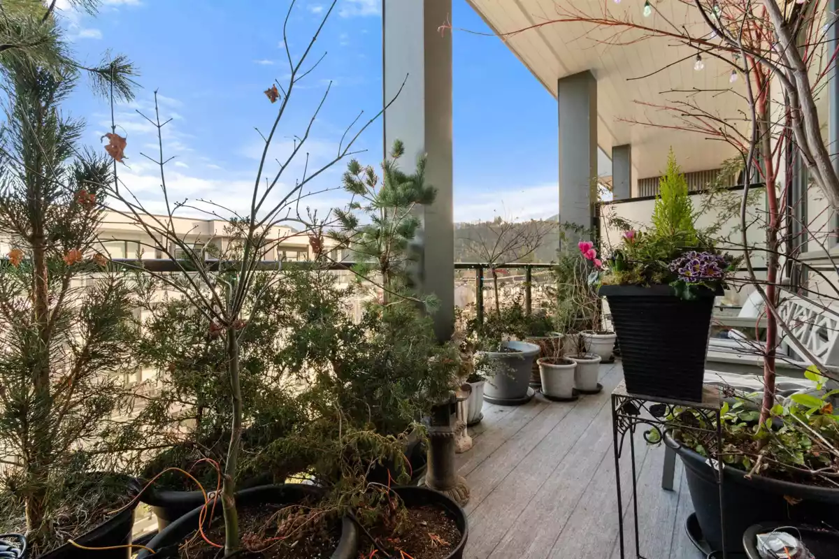 Staircase Photo of 601 45745 Watson Road, Chilliwack, BC