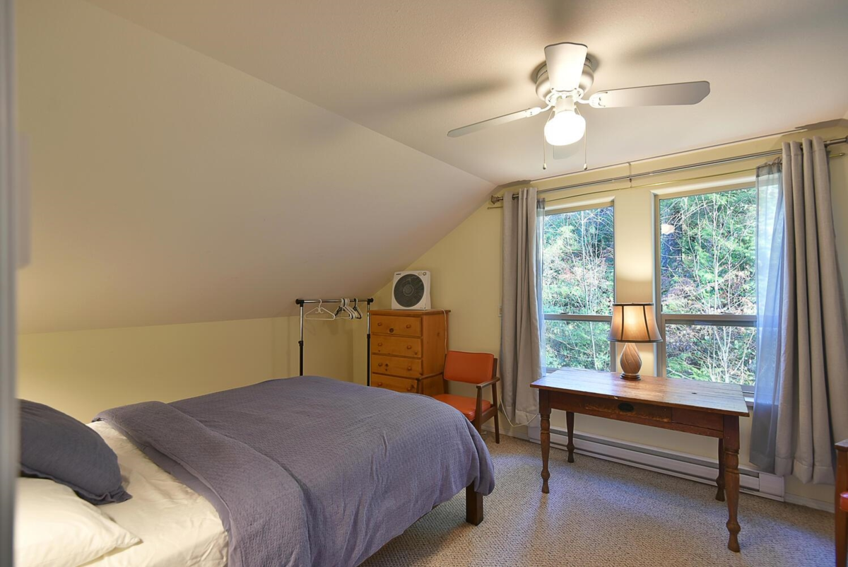 Bedroom 4 Photo of 8650 Redrooffs Road, Halfmoon Bay, BC