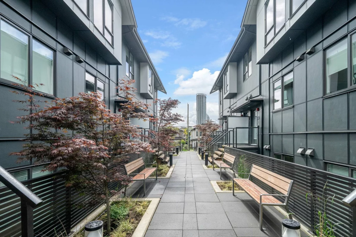 Hot Tub / Spa Photo of 111 7161 17th Avenue, Burnaby, BC