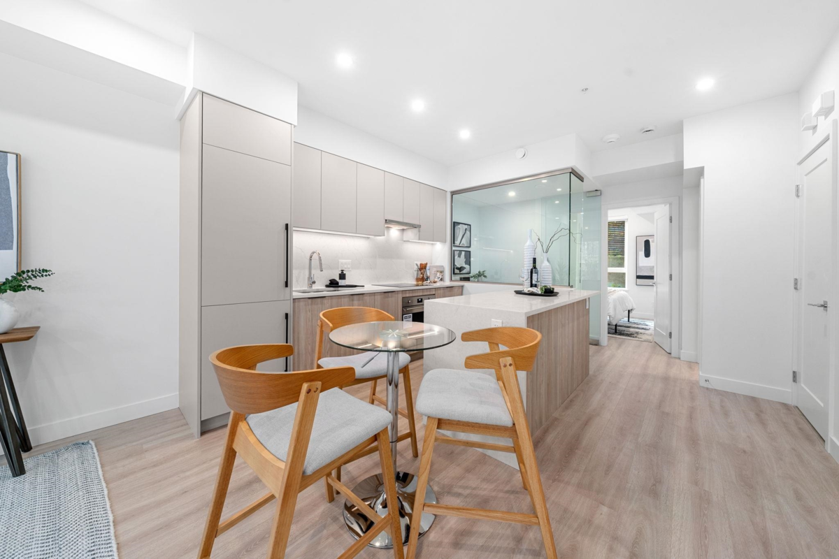 Primary Bathroom Photo of 111 7161 17th Avenue, Burnaby, BC