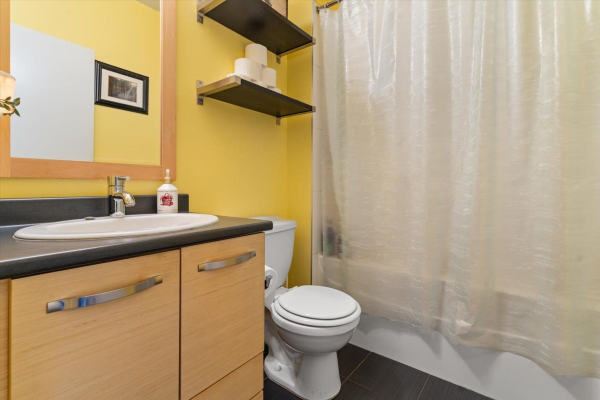 Loft / Bonus Room Photo of 405 1975 Mccallum Road, Abbotsford, BC