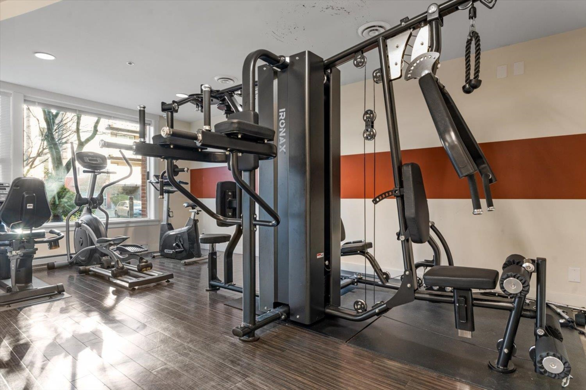 Outdoor Deck Photo of 405 1975 Mccallum Road, Abbotsford, BC