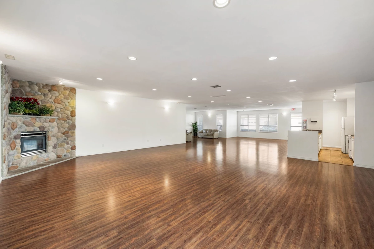 Fitness Center Photo Near 57 13918 58 Avenue, Surrey, BC