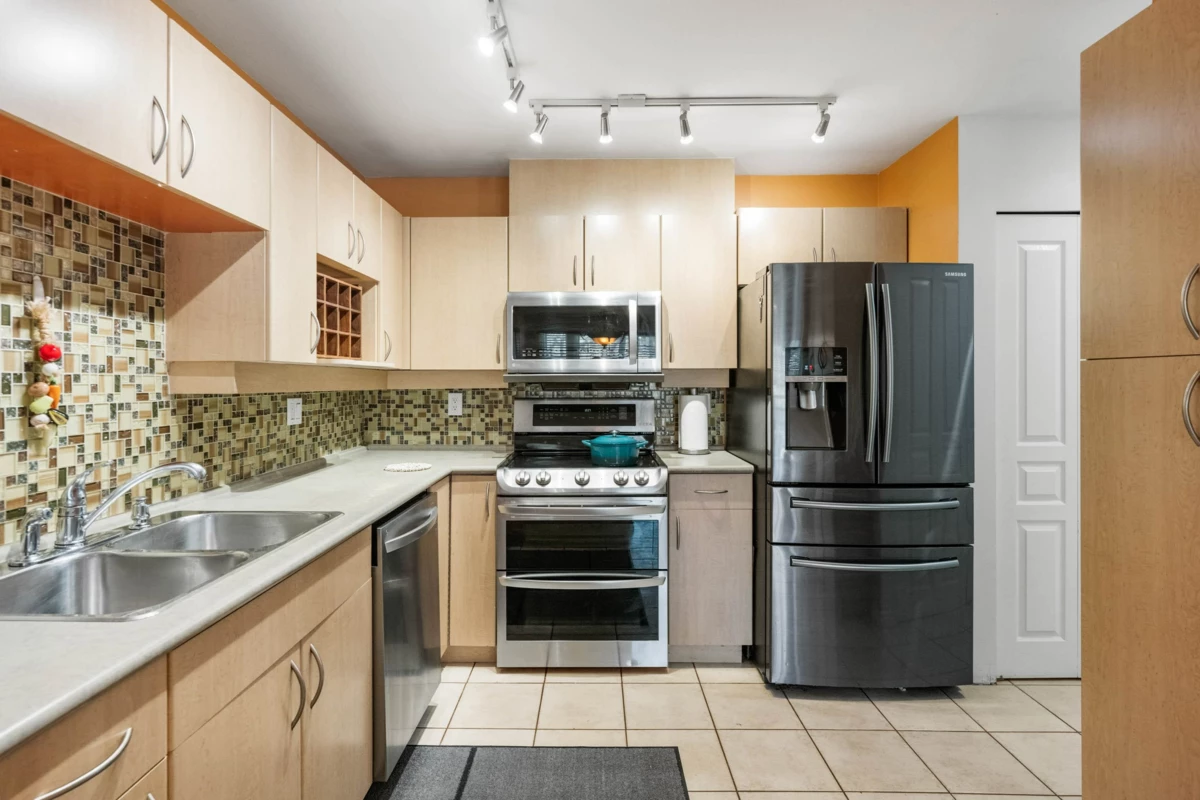 Pantry Photo of 57 13918 58 Avenue, Surrey, BC
