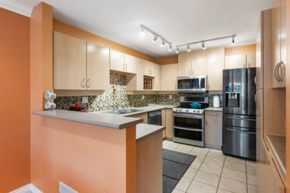 Kitchen Island Photo of 57 13918 58 Avenue, Surrey, BC
