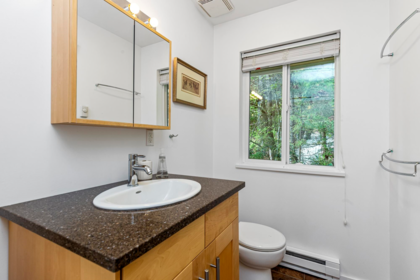 Walk-In Closet Photo of 31796 Grove Avenue, Mission, BC