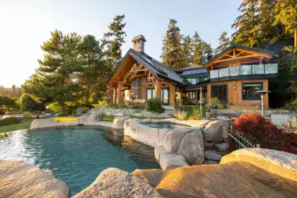 5871 Sunshine Coast Highway, Sechelt, BC, Sechelt — Single Family Residence for sale