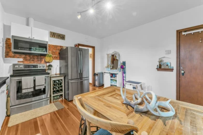 Kitchen Island Photo of 820 Third Avenue, New Westminster, BC