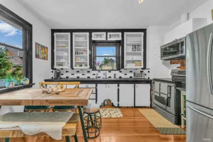 Kitchen Photo of 820 Third Avenue, New Westminster, BC