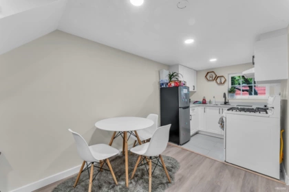 Mudroom Photo of 820 Third Avenue, New Westminster, BC