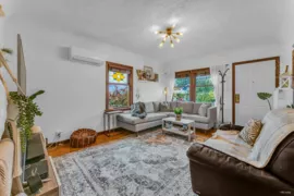 820 Third Avenue, New Westminster, BC