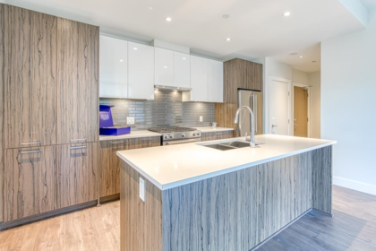107 258 Nelson's Court, New Westminster, BC