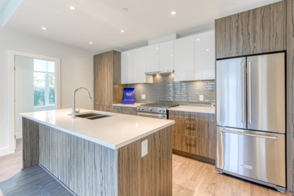 107 258 Nelson's Court, New Westminster, BC