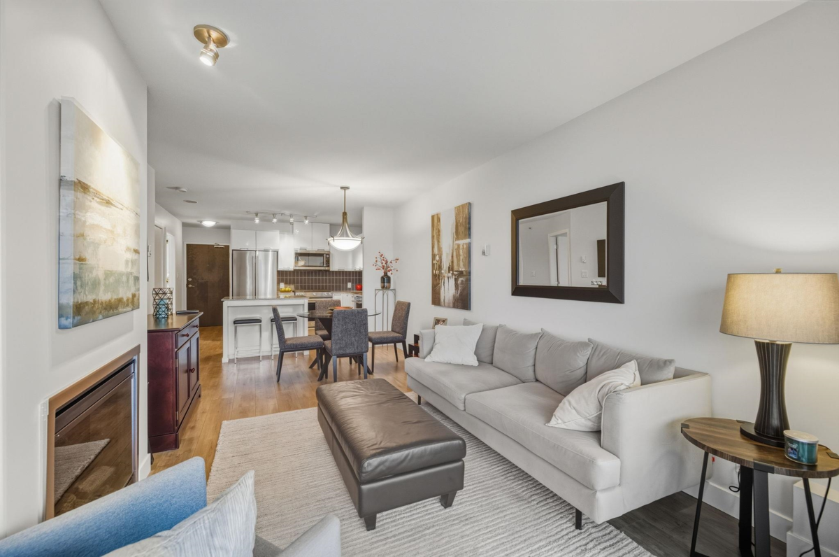 Laundry Room Photo of 1102 151 W 2nd Street, North Vancouver, BC