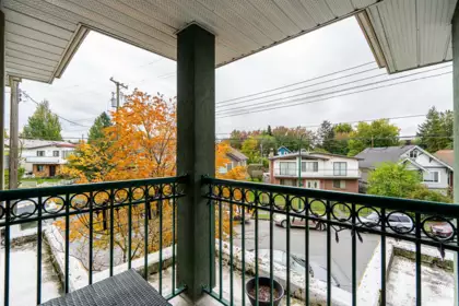 Loft / Bonus Room Photo of 212 868 Kingsway, Vancouver, BC