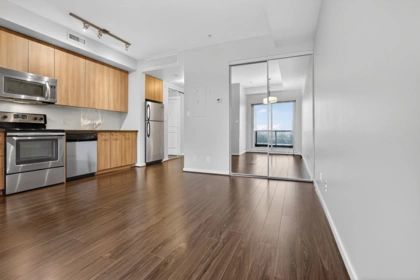 761 4099 Stolberg Street, Richmond, BC