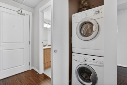 Guest Bathroom Photo of 761 4099 Stolberg Street, Richmond, BC