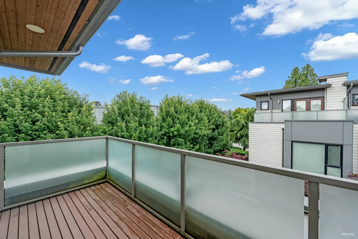 Breakfast Nook Photo of 6098 Oak Street, Vancouver, BC