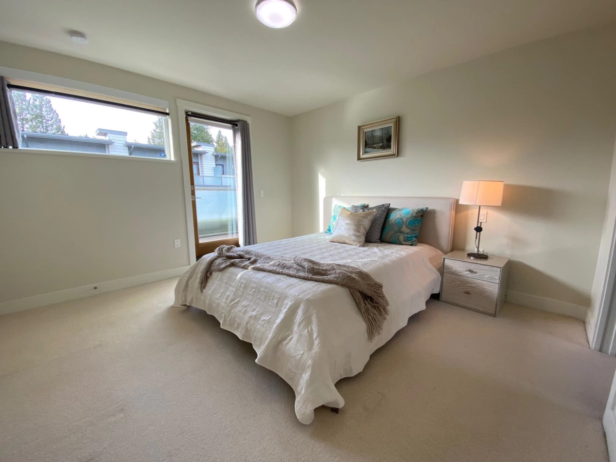 Staircase Photo of 6098 Oak Street, Vancouver, BC