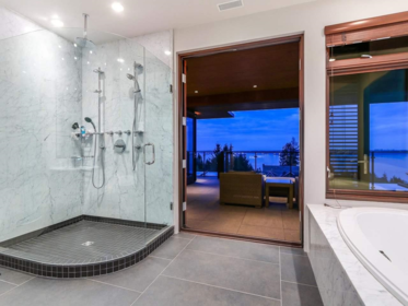 Powder Room Photo of 4308 Rockridge Road, West Vancouver, BC