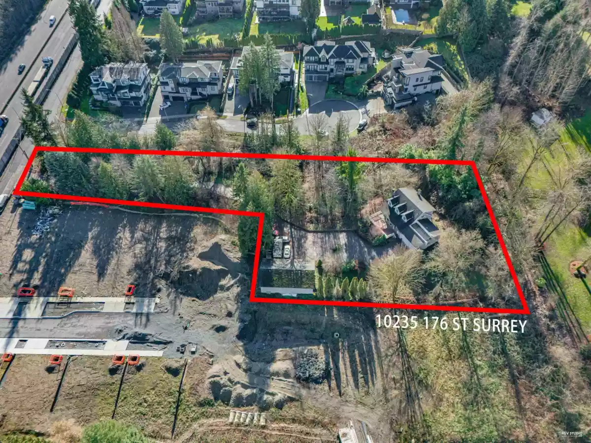 Garden / Landscaping Photo of 10235 176 Street, Surrey, BC