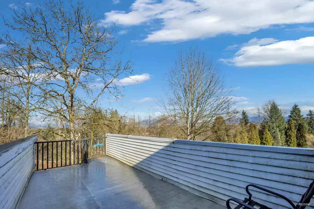 Laundry Room Photo of 10235 176 Street, Surrey, BC