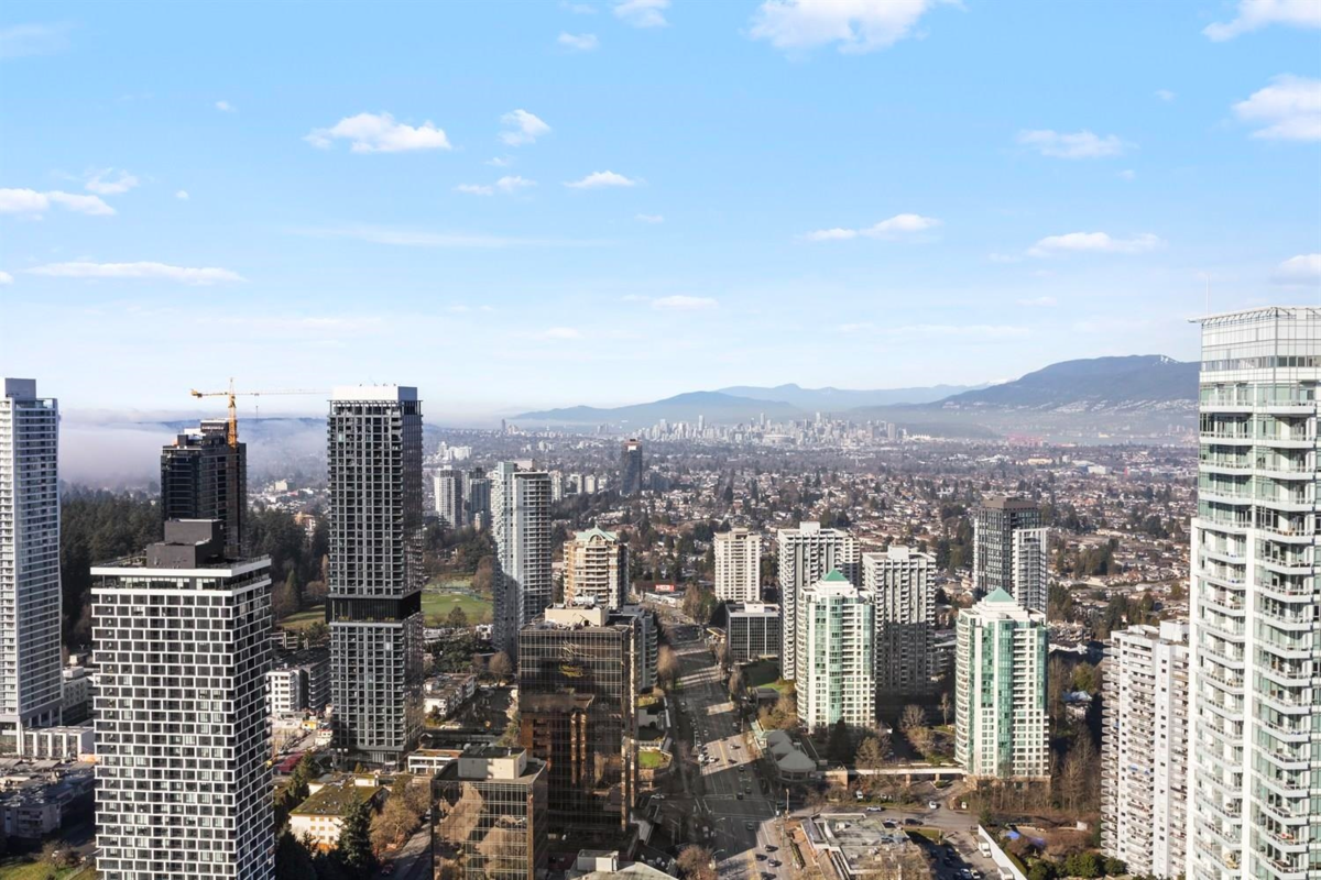 Family Room Photo of 4406 6000 Mckay Avenue, Burnaby, BC