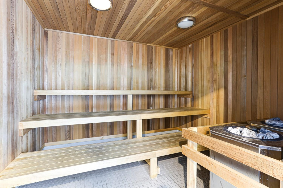 Hot Tub / Spa Photo of 4406 6000 Mckay Avenue, Burnaby, BC