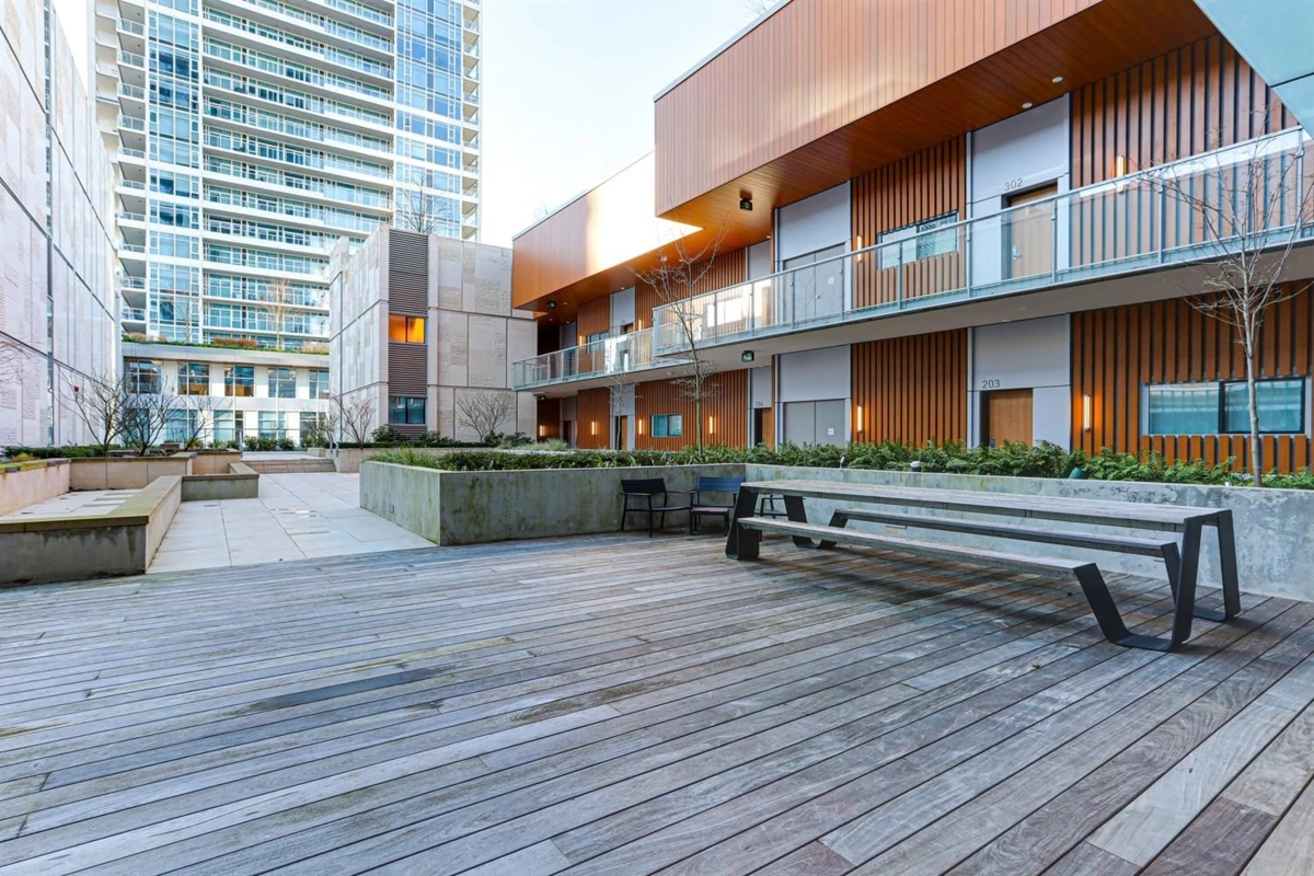 Outdoor Kitchen Photo of 4406 6000 Mckay Avenue, Burnaby, BC