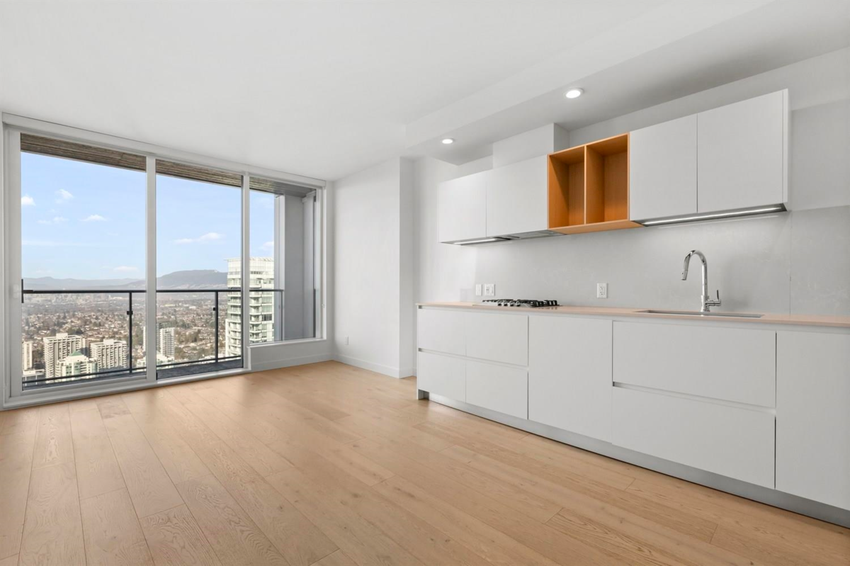 Pantry Photo of 4406 6000 Mckay Avenue, Burnaby, BC