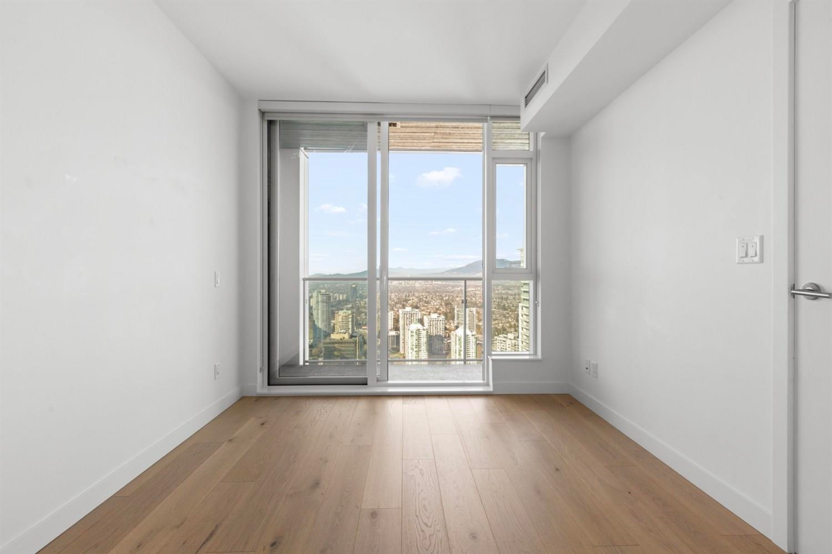 Powder Room Photo of 4406 6000 Mckay Avenue, Burnaby, BC