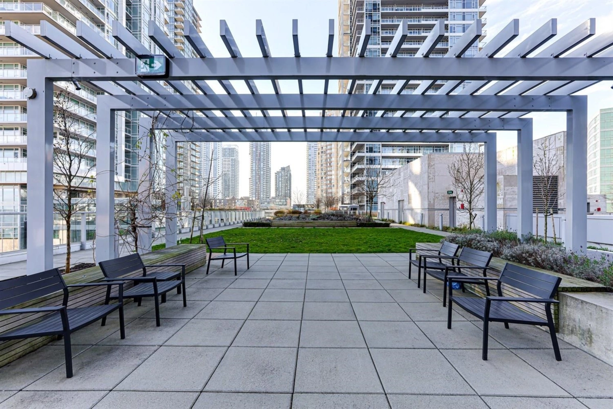 Street View Photo of 4406 6000 Mckay Avenue, Burnaby, BC