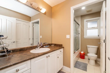Basement Recreation Room Photo of 7673 146a Street, Surrey, BC