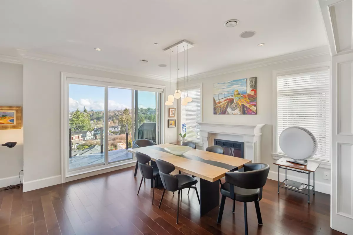 Living Room Photo of 4578 Puget Drive, Vancouver, BC