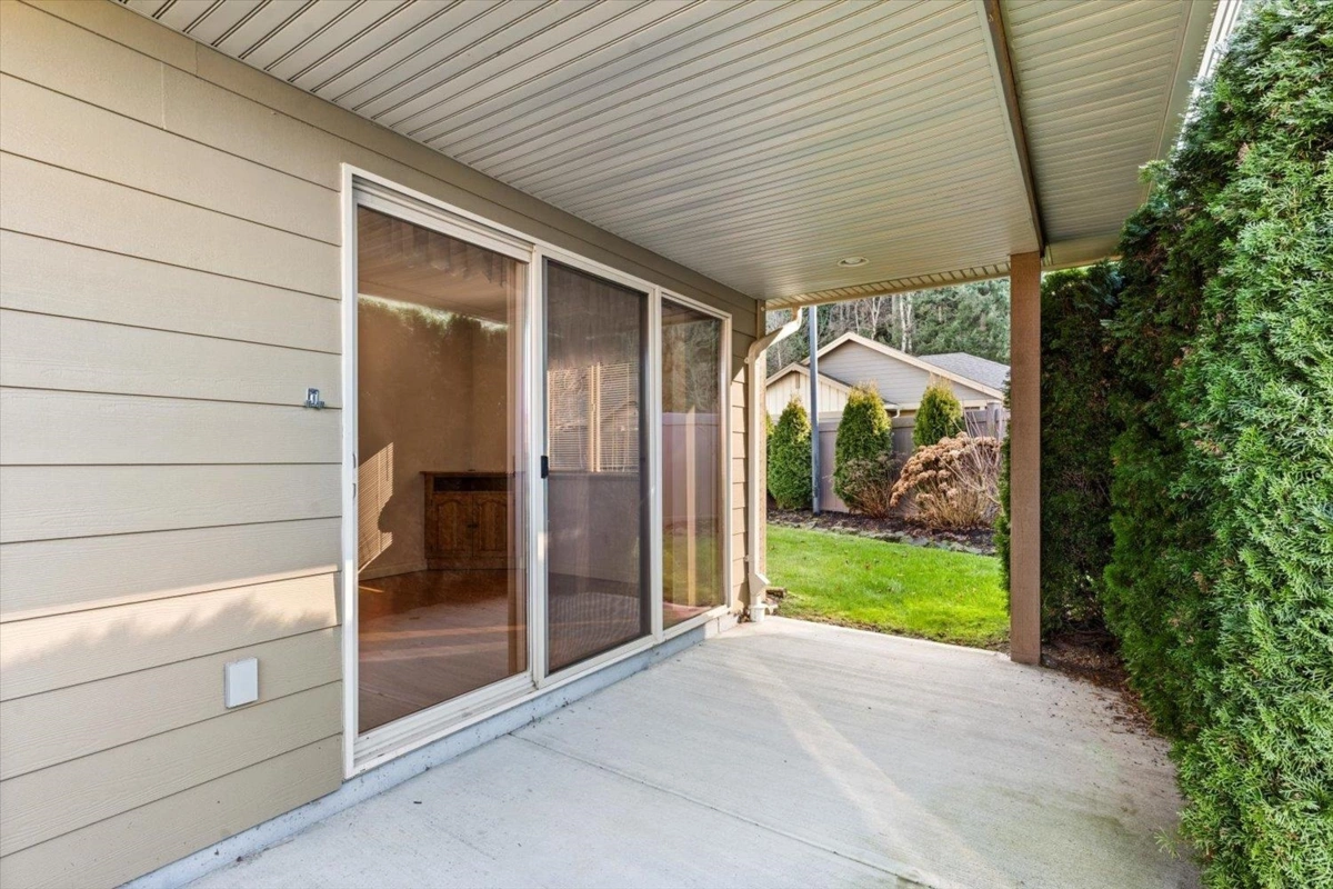 Front Yard Photo of 86 46000 Thomas Road, Chilliwack, BC