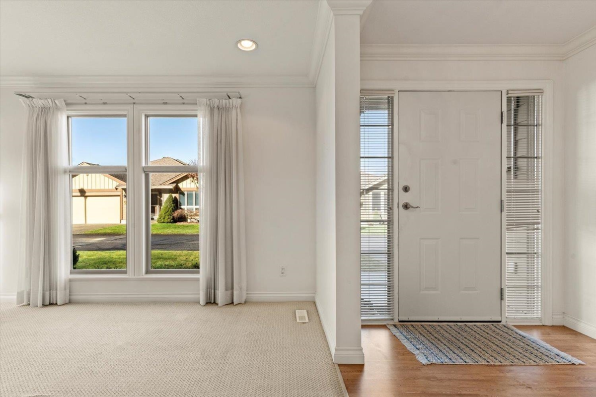 Kitchen Photo of 86 46000 Thomas Road, Chilliwack, BC