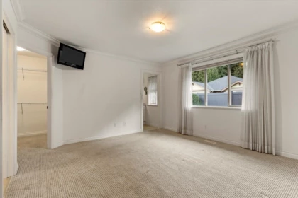 Hallway Photo of 86 46000 Thomas Road, Chilliwack, BC