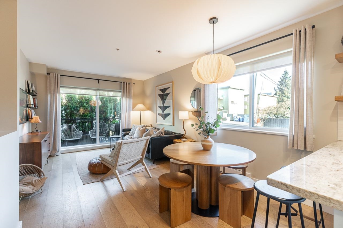 Kitchen Photo of 3174 Prince Edward Street, Vancouver, BC
