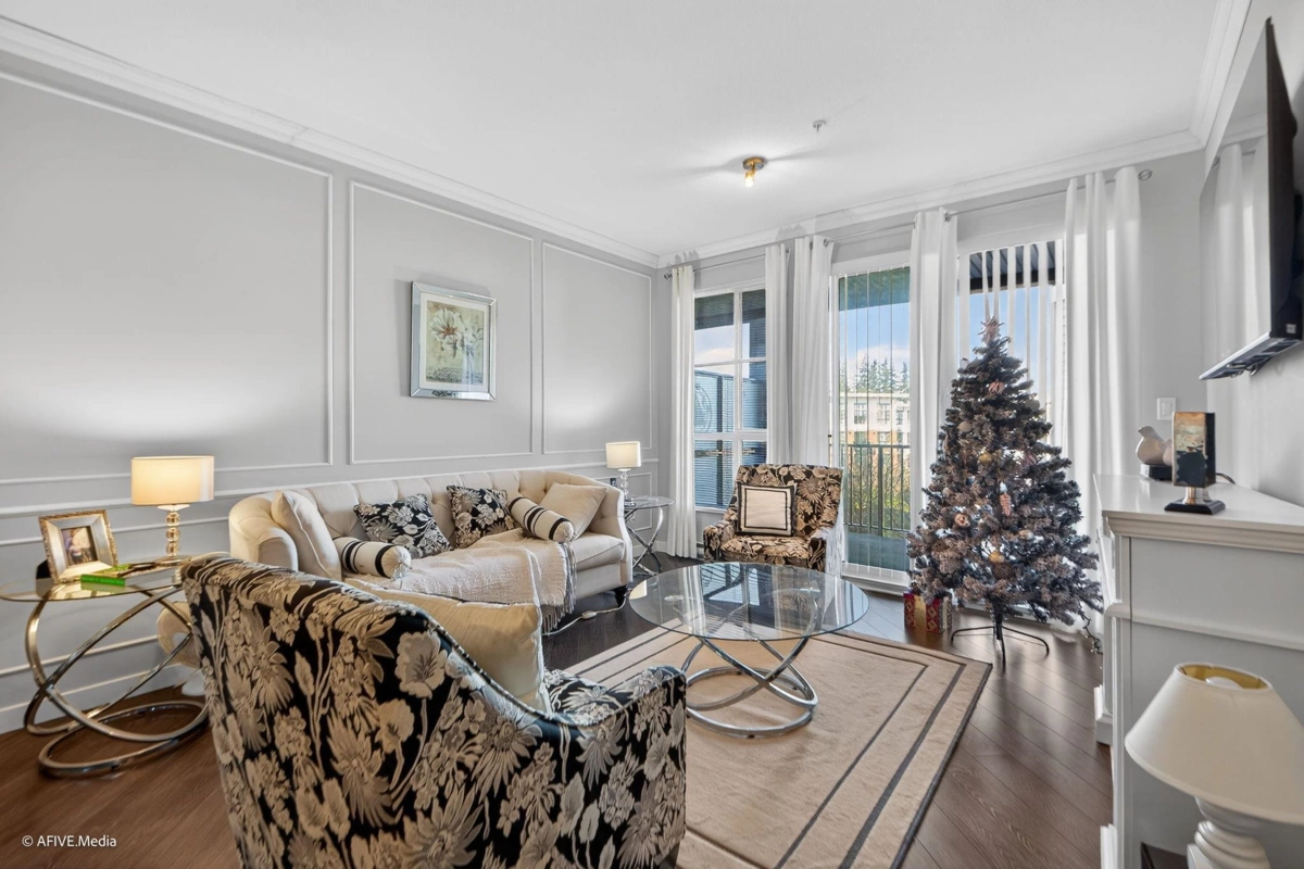 Exterior Rear Photo of 327 15137 33 Avenue, Surrey, BC