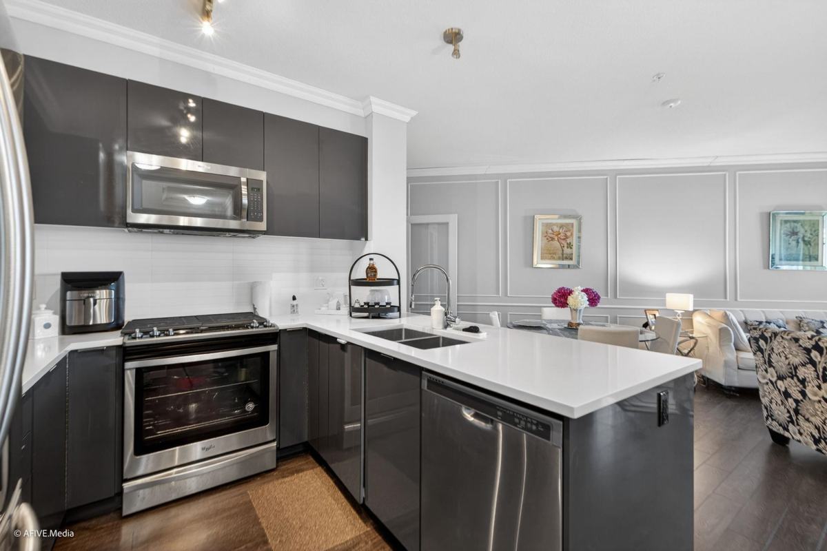 Primary Bedroom Photo of 327 15137 33 Avenue, Surrey, BC