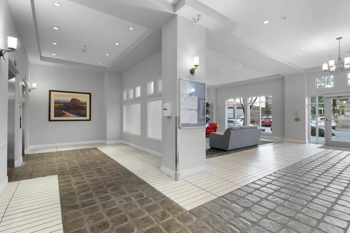 Family Room Photo of 318 10180 153 Street, Surrey, BC