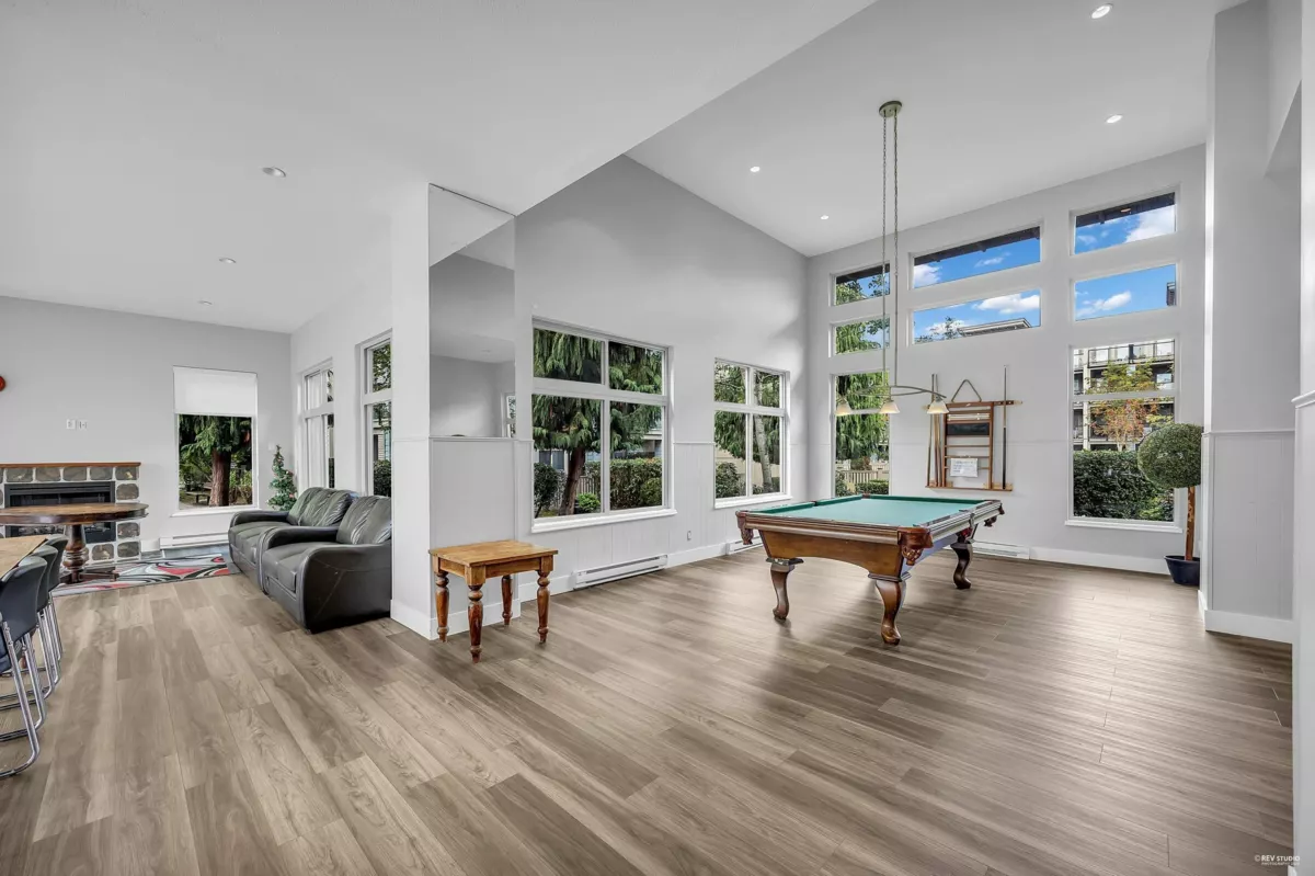 Garden / Landscaping Photo of 318 10180 153 Street, Surrey, BC